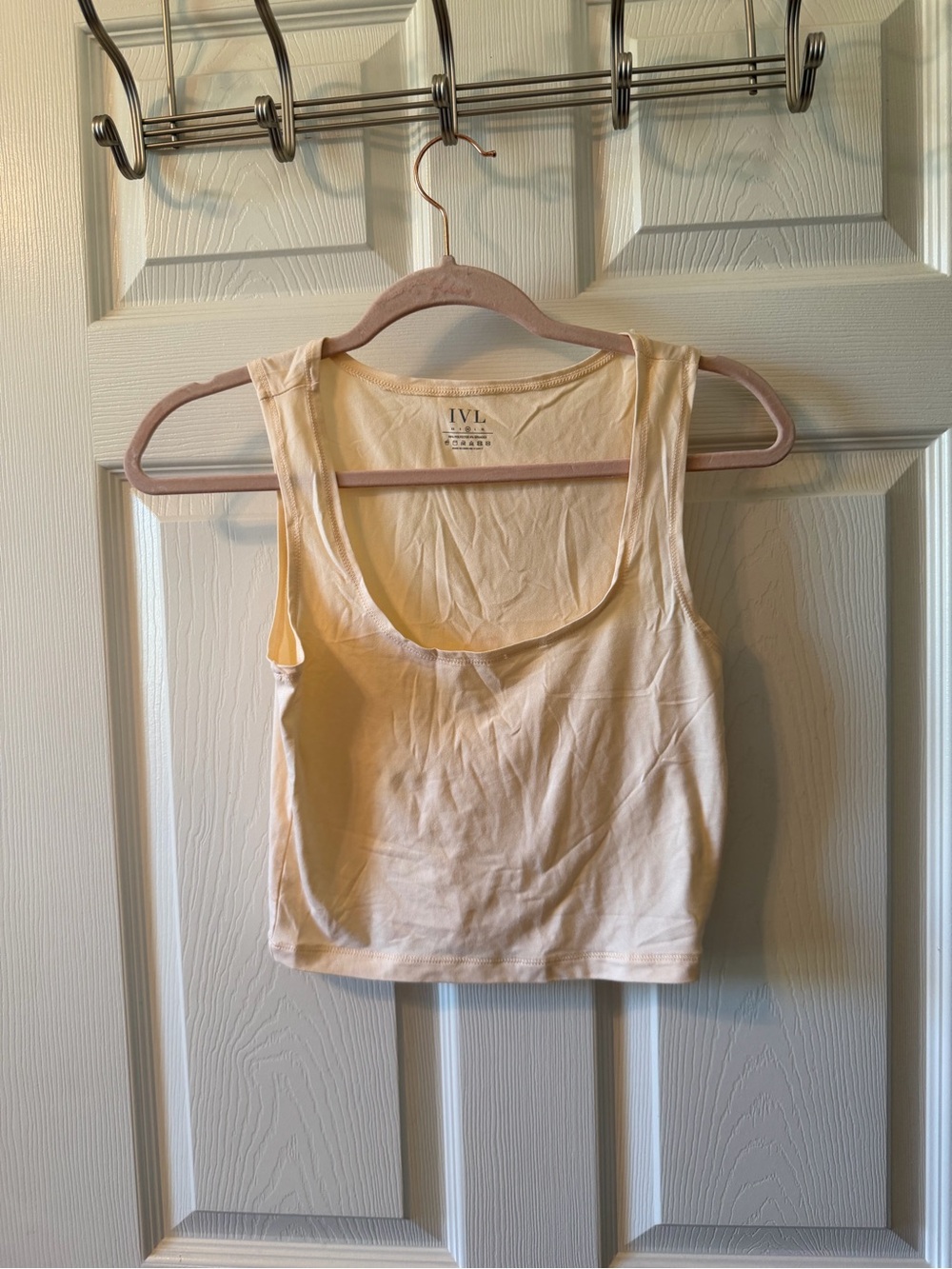 IVL Cream Scoop Crop Tank